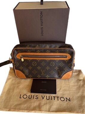 Classic Louis Vuitton Monogram Wristlet — Vintage 1988 (TH 884)